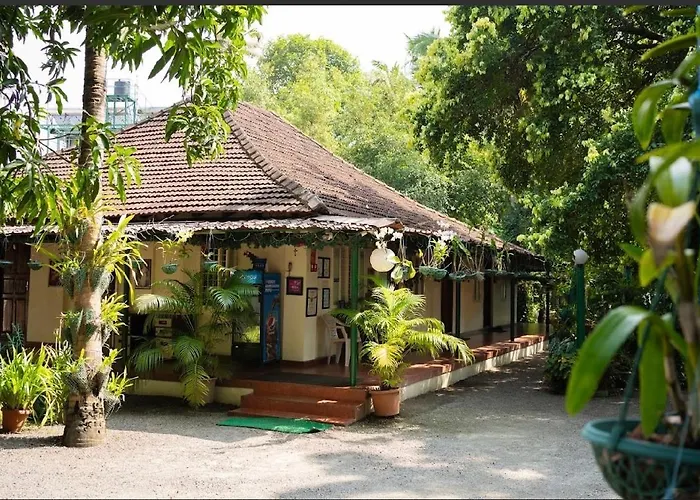 Palm Grove Service Villa Kochi